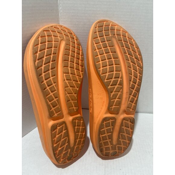 OOFOS Womens Oolala Sandal Glow orange size 7 Thong flip flops - Picture 4 of 7